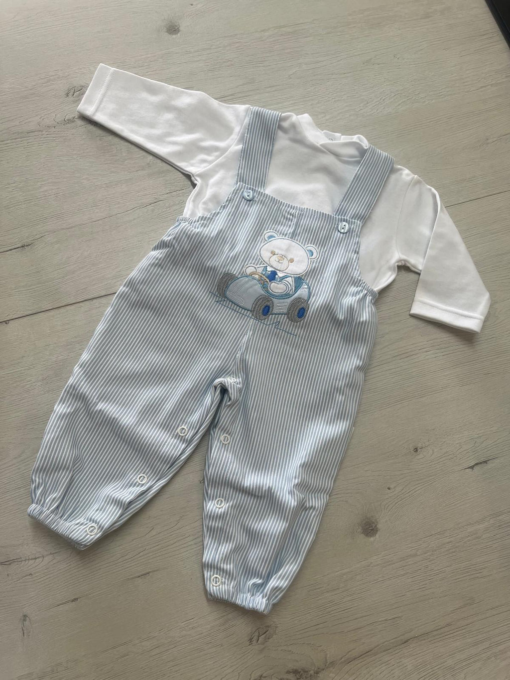 Conjunto de Jardineira + Camisola